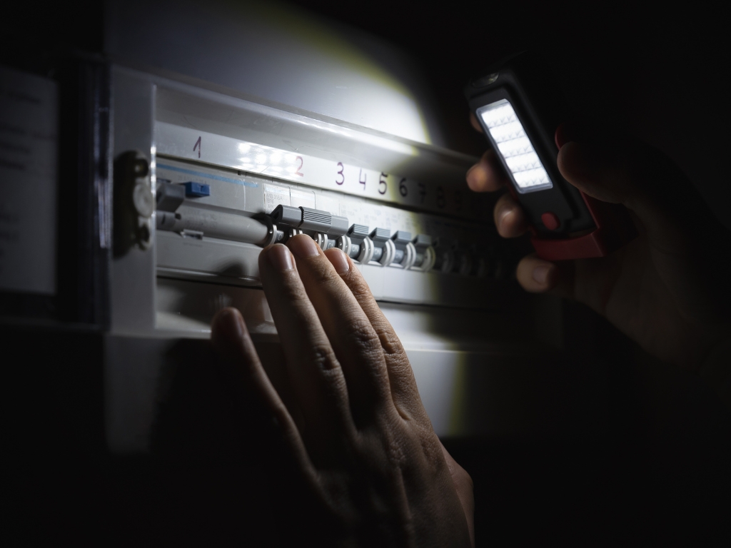 KSB Electric 860 854 3772 59 Loomis Rd, Bolton, CT 06043 emergency electrical service